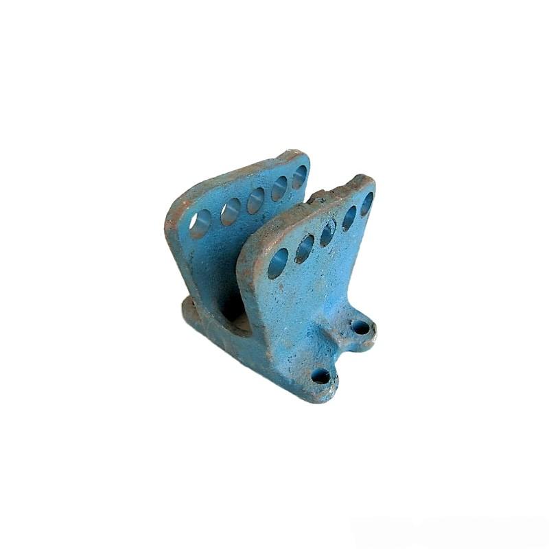 Кронштейн центральної тяги