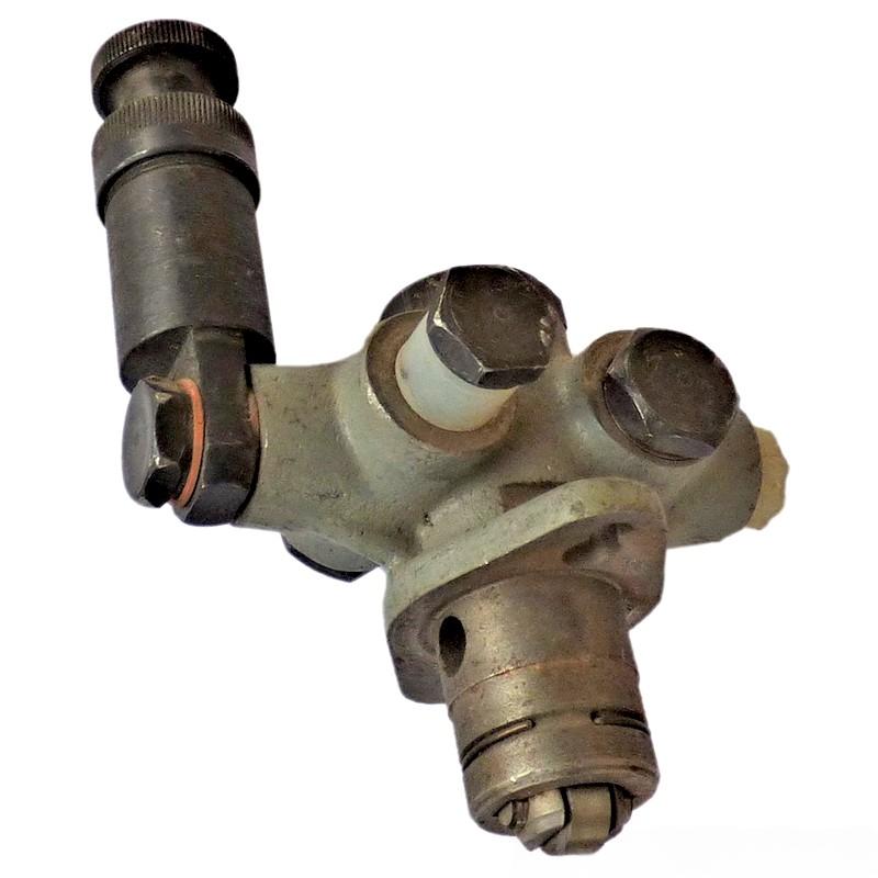 Насос, що підкачує Т-40